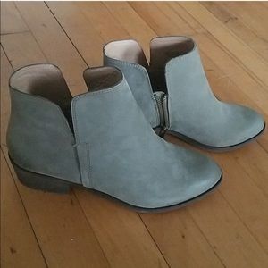 Splendid Moss/Olive Suede Leather Boots (Booties)